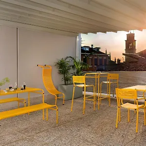 Guest house Bnbiz - Coworking
