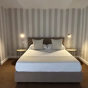 https://baciami-ancora.barihotels.org
